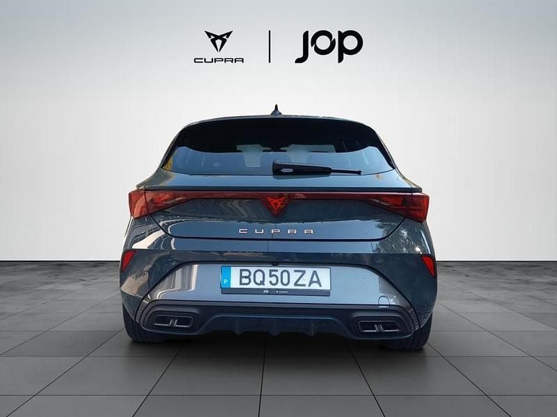 Usado Cupra Leon 150 HP (110 kW) 2025 Azul