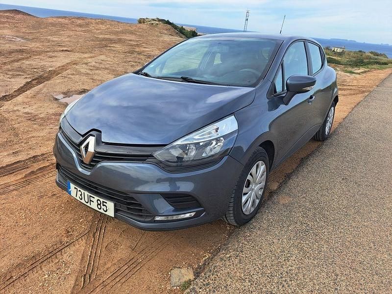 Usado 2018 Renault Clio IV Sedan | € 9.950 (Preço justo) - Imagem 1/4