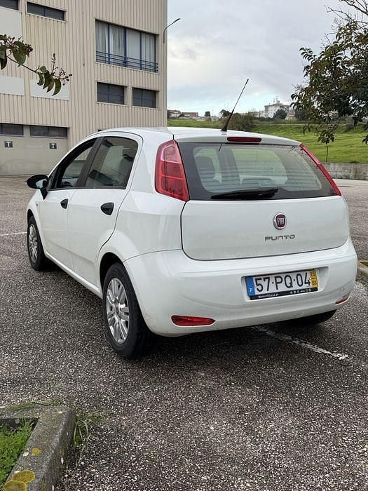 Usado Fiat Punto 84 HP (61 kW) 2015 Sedan