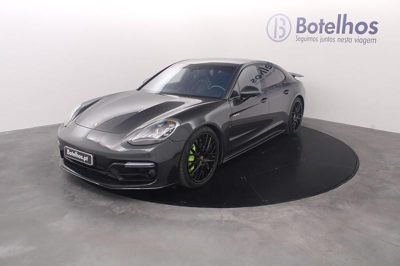 Usado Porsche Panamera Turbo S 680 HP (500 kW) 2017 Cinza Sedan