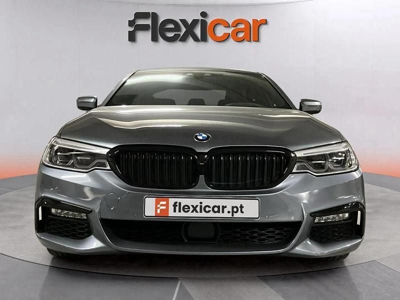 Cinza Usado 2018 BMW 520 Sedan | € 28.990 (Preço justo) - Imagem 1/4