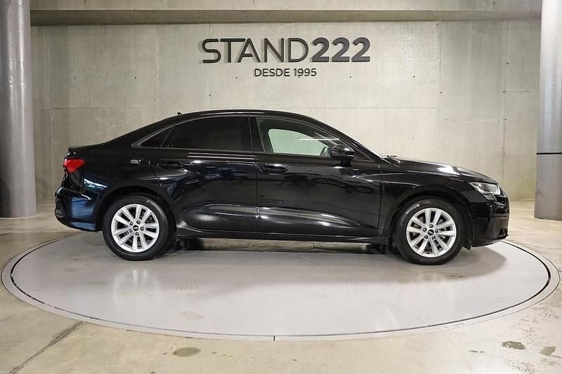 Usado Audi A3 116 HP (85 kW) 2021 Preto Sedan