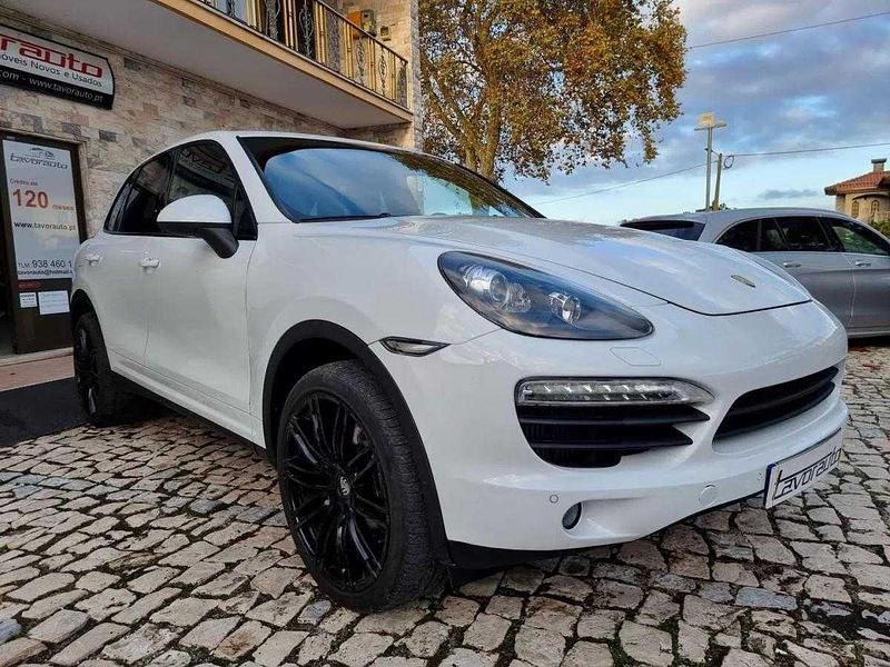 Usado Porsche Cayenne Platinum Edition 245 HP (180 kW) 2014 Branco SUV