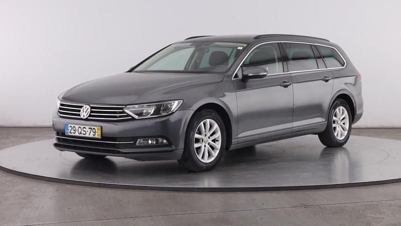 Cinza Usado 2015 VW Passat Highline Carrinha | € 14.999 (Preço justo) - Imagem 1/4
