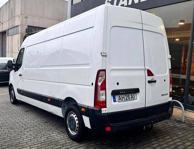 Usado Renault Master 150 HP (110 kW) 2021 Branco Monovolume