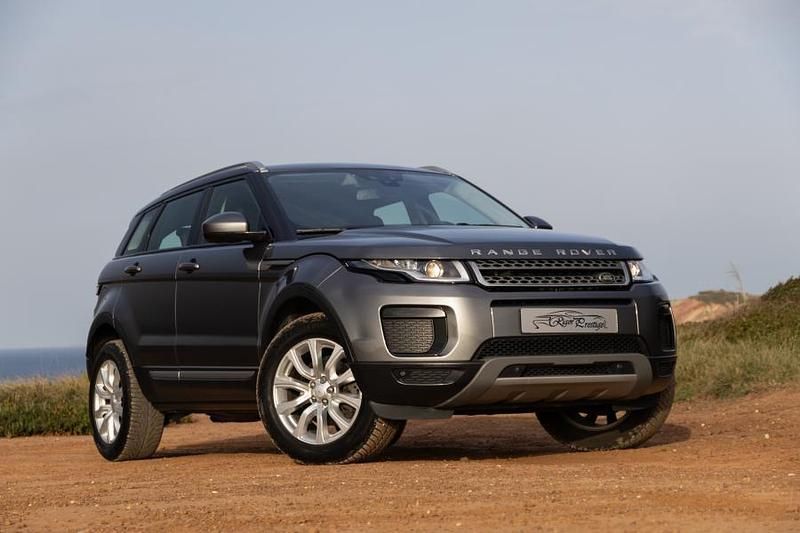 Usado Land Rover Range Rover evoque 150 HP (110 kW) 2017 Cinzento