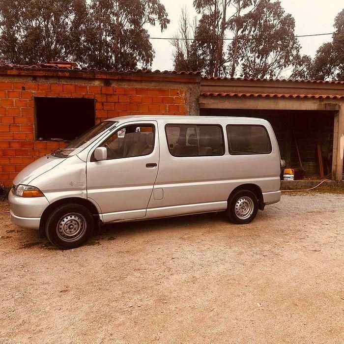 Usado 2000 Toyota HiAce Van | € 6.000 - Imagem 1/4