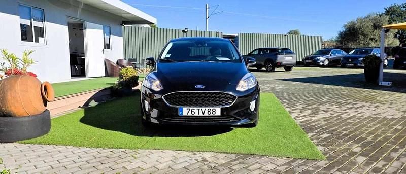 Usado Ford Fiesta 86 HP (63 kW) 2017 Preto Citadino