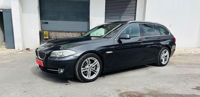 Usado 2012 BMW 520 Luxury Line Sedan | € 12.990 (Bom preço) - Imagem 1/4