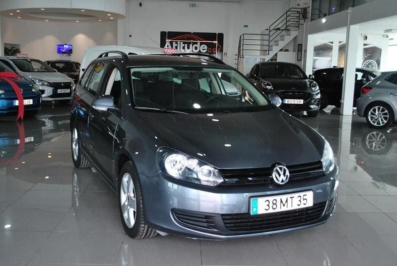 Cinza Usado 2012 VW Golf VII Style Carrinha | € 8.650 (Preço justo) - Imagem 1/4