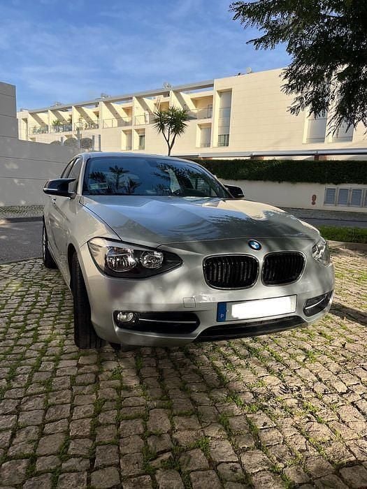 Usado 2012 BMW 118 Sport Line Citadino | € 10.500 (Bom preço) - Imagem 1/4