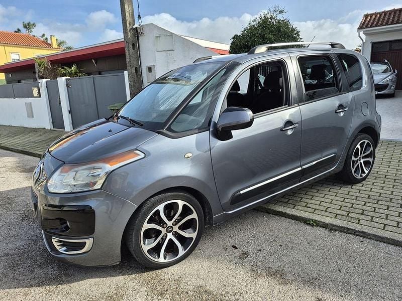 Usado Citroën C3 Picasso Exclusive 90 HP (66 kW) 2010 Monovolume