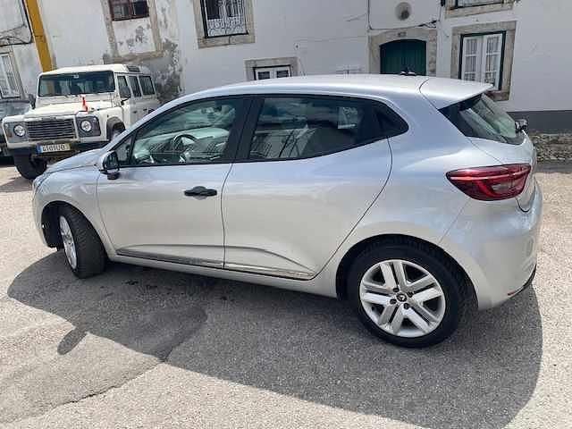 Cinzento Usado 2020 Renault Clio V | € 13.650 (Preço justo) - Imagem 1/4