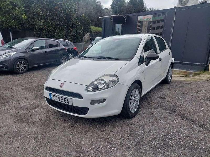 Branco Usado 2018 Fiat Punto Citadino | € 10.480 (Preço justo) - Imagem 1/4