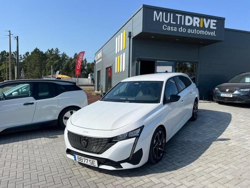 Branco Usado 2023 Peugeot 308 Active Carrinha | € 23.900 (Bom preço) - Imagem 1/4
