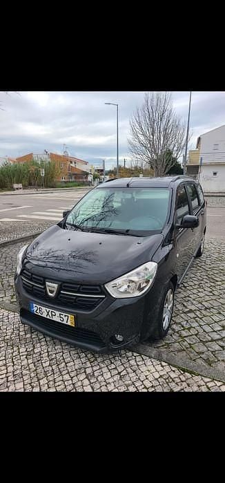 Usado 2019 Dacia Lodgy Monovolume | € 3.999 - Imagem 1/4
