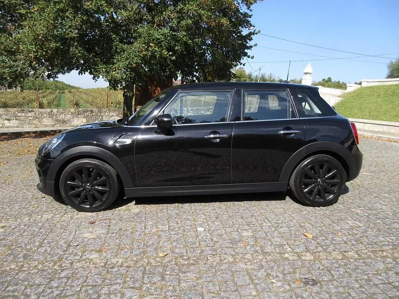 Usado Mini ONE Sport 102 HP (75 kW) 2021 Preto Citadino