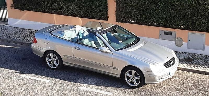 Usado 2004 Mercedes CLK320 Avantgarde Cabrios | € 3.950 - Imagem 1/4