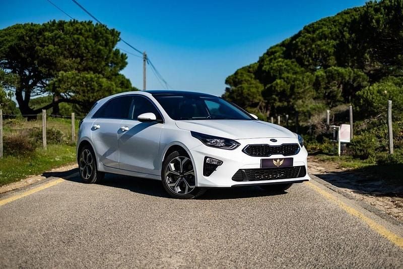 Usado Kia Ceed GT GT-Line 136 HP (100 kW) 2019 Branco