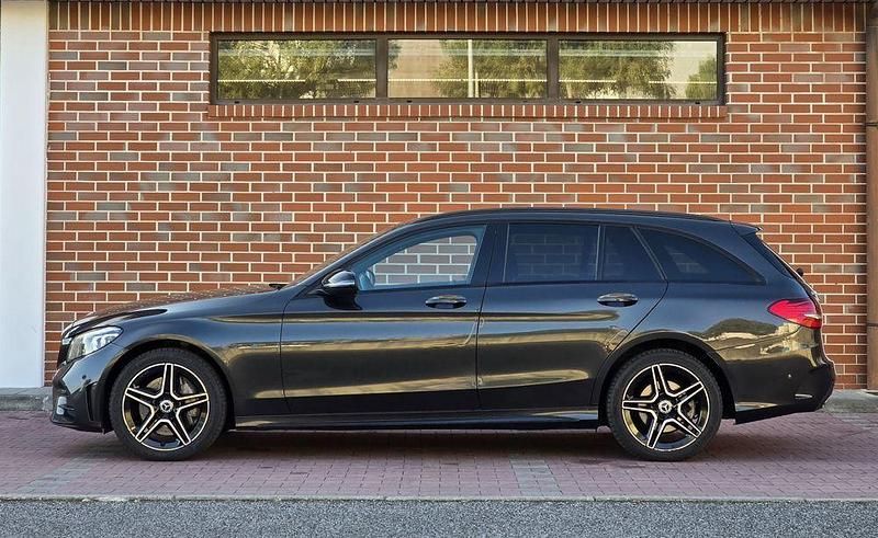 Usado Mercedes C300e AMG 306 HP (225 kW) 2020 Sedan