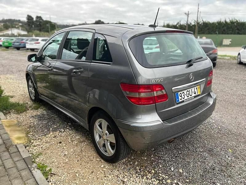 Usado Mercedes B150 95 HP (69 kW) 2008 Cinzento Monovolume