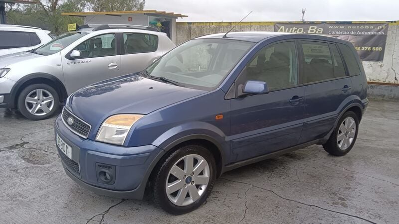 Azul Usado 2006 Ford Fusion Trend Carrinha | € 3.900 - Imagem 1/4