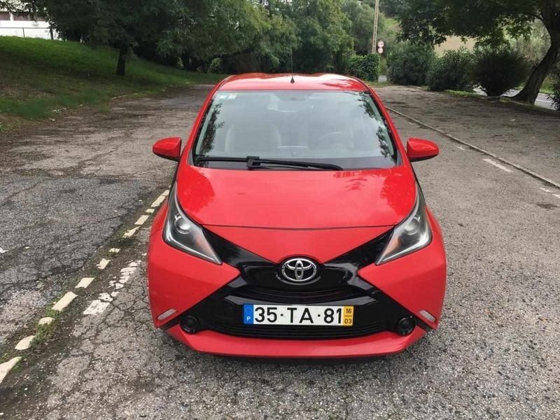 Vermelho Usado 2016 Toyota Aygo Citadino | € 7.900 (Preço justo) - Imagem 1/4