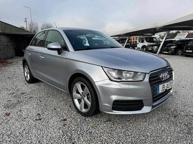 Usado Audi A1 Sportback 90 HP (66 kW) 2016 Cinzento Citadino