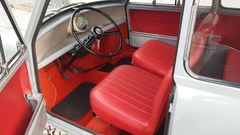 Usado Austin Mini 34 HP (25 kW) 1966 Cinzento