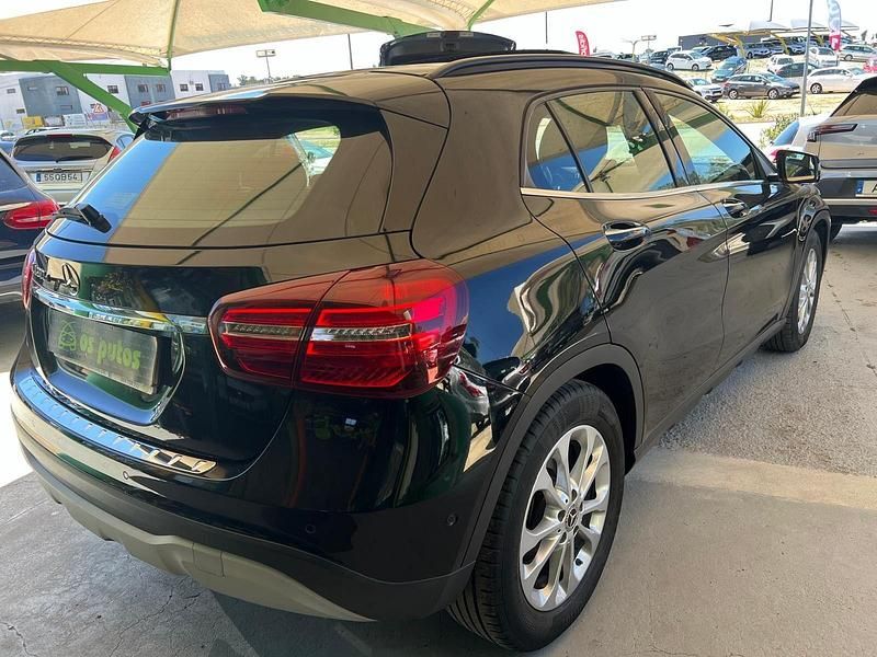 Usado Mercedes GLA200 Urban 136 HP (100 kW) 2018 Preto SUV