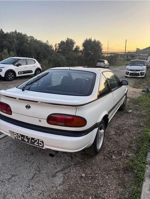 Usado Nissan 100 NX 90 HP (66 kW) 1991 Branco Coupé
