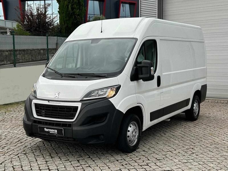 Branco Usado 2021 Peugeot Boxer Van | € 20.990 (Preço justo) - Imagem 1/4
