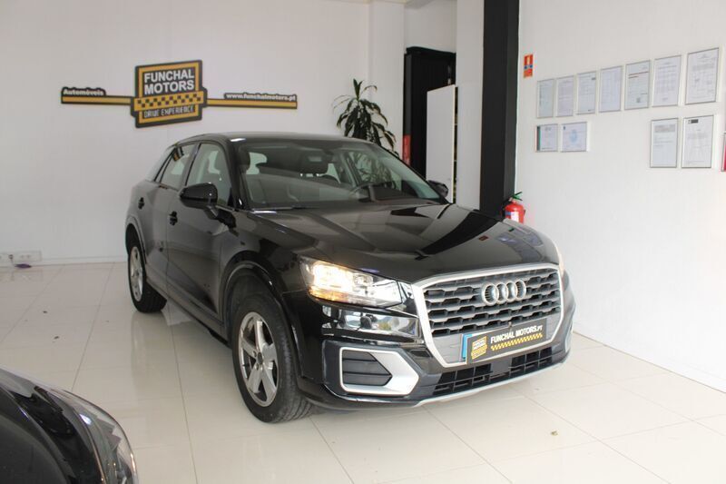 Preto Usado 2019 Audi Q2 SUV | € 23.990 (Preço justo) - Imagem 1/4
