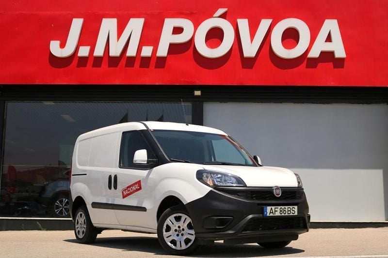 Branco Usado 2021 Fiat Doblò Monovolume | € 15.490 (Preço elevado) - Imagem 1/4