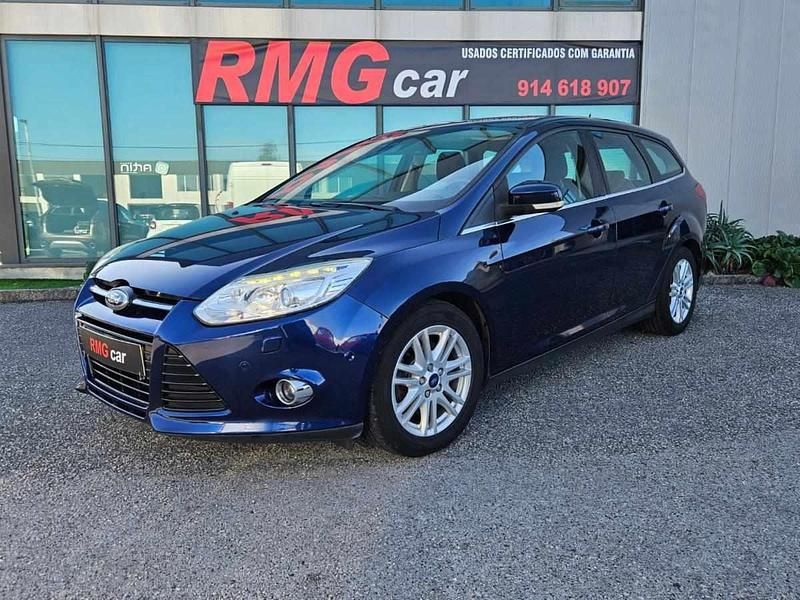 Azul Usado 2012 Ford Focus Sedan | € 7.900 (Preço justo) - Imagem 1/4