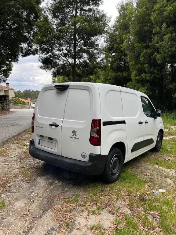 Usado Peugeot TePee 75 HP (55 kW) 2019 Branco Carrinha