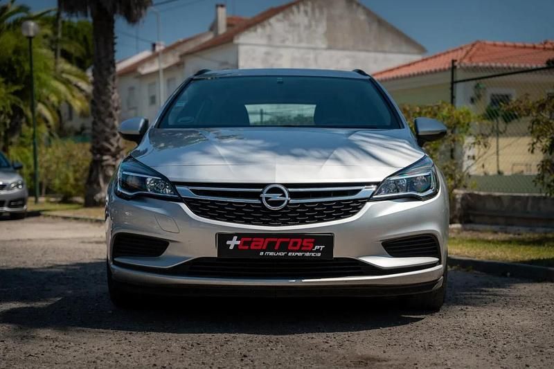Usado Opel Astra Sport 110 HP (80 kW) 2018 Cinzento Carrinha