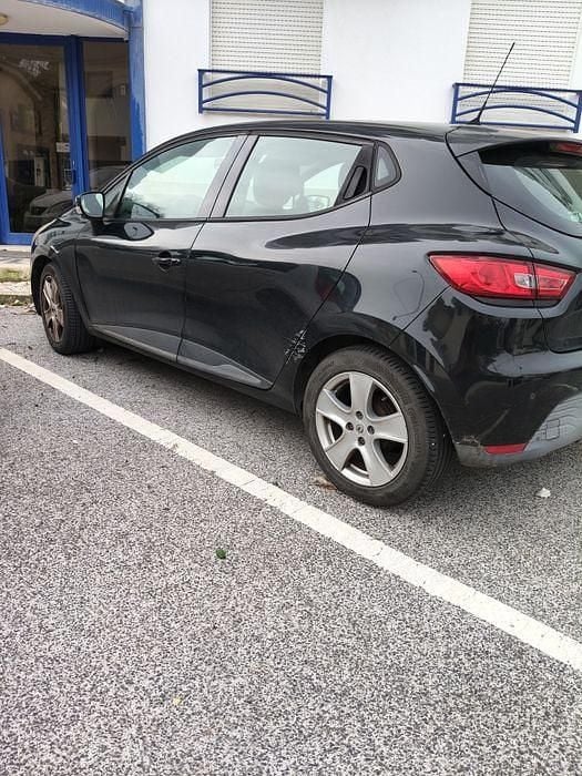 Usado Renault Clio IV 100 HP (73 kW) 2014 Sedan