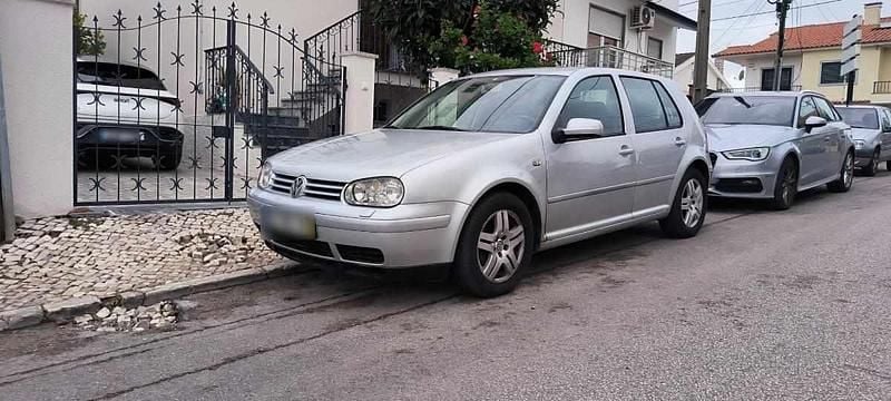 Cinzento Usado 2003 VW Golf IV Citadino | € 6.500 - Imagem 1/1