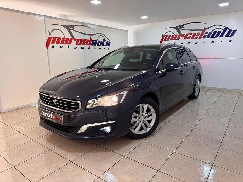 Azul Usado 2017 Peugeot 508 Active Carrinha | € 13.900 (Preço justo) - Imagem 1/4