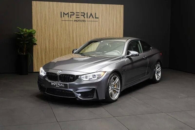 Usado BMW M4 431 HP (317 kW) 2015 Cinza Coupé