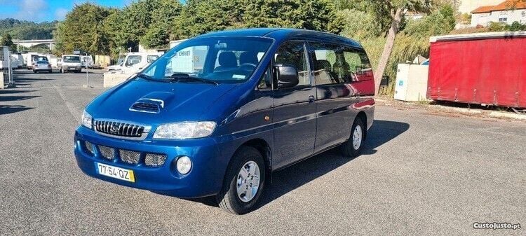 Azul Usado 2001 Hyundai H-1 Turbo Van | € 6.250 - Imagem 1/1