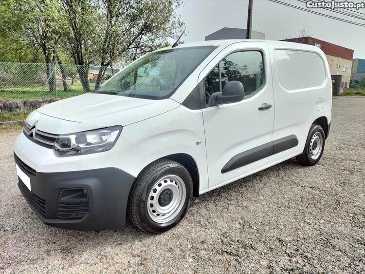 Branco Usado 2020 Citroën Berlingo Monovolume | € 15.250 (Preço justo) - Imagem 1/1
