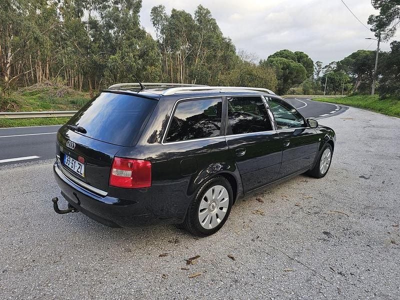 Usado Audi A6 180 HP (132 kW) 2003 Sedan