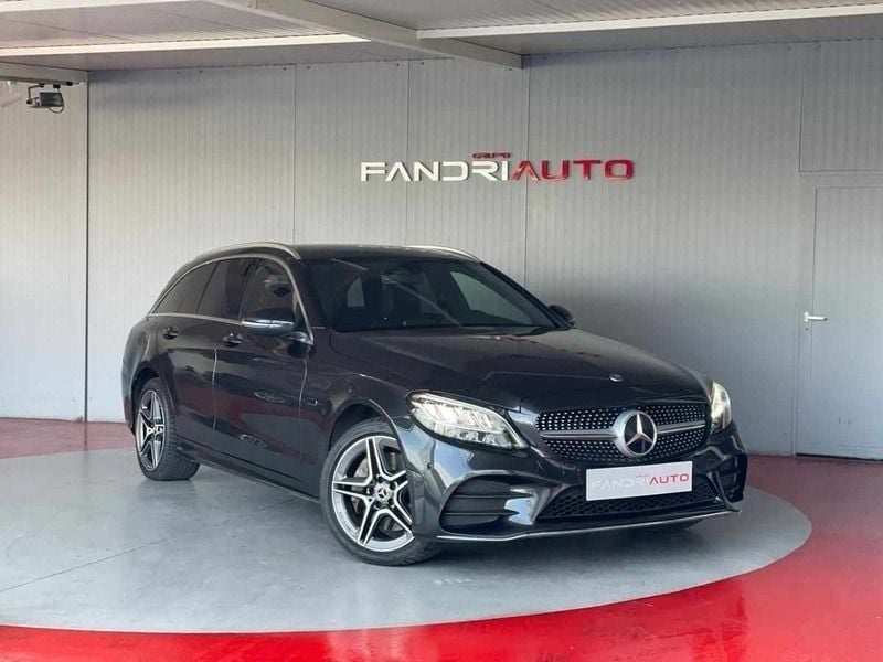 Preto Usado 2020 Mercedes C300e AMG line Carrinha | € 47.900 - Imagem 1/4