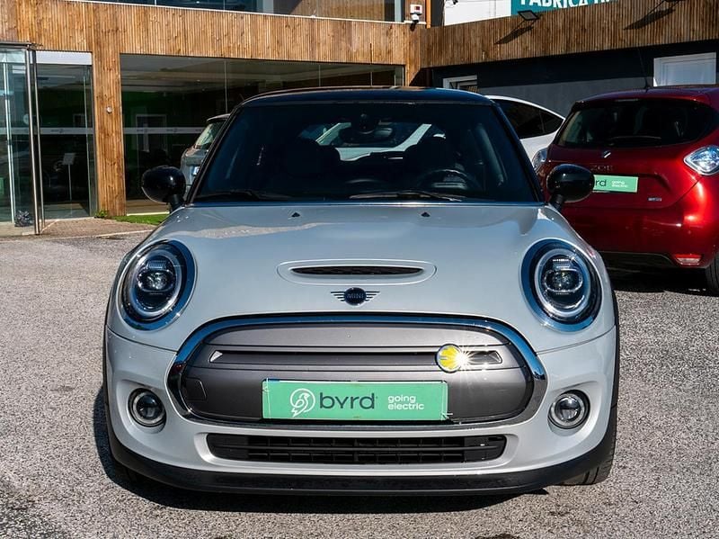 Usado Mini Cooper SE 135 kW (184 HP) 2020 Cinza Citadino