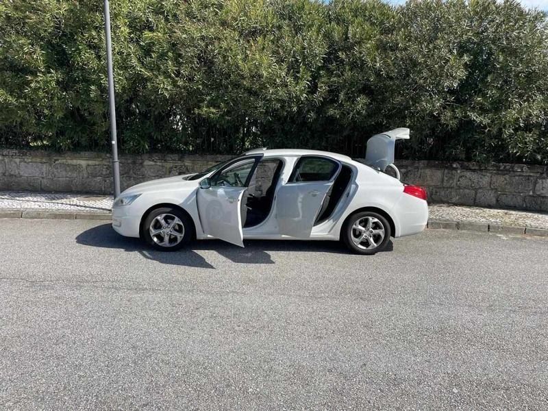 Branco Usado 2011 Peugeot 508 Sedan | € 8.000 (Preço justo) - Imagem 1/4