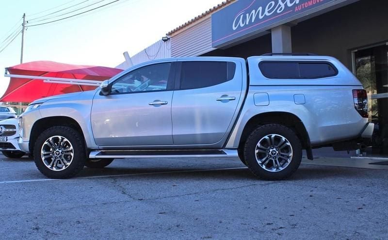 Usado Mitsubishi L200 150 HP (110 kW) 2020 Cinzento Pickup