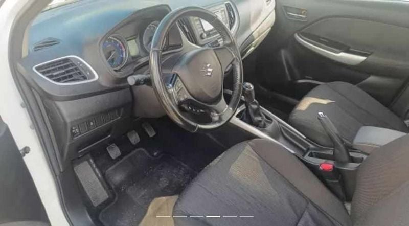 Usado Suzuki Baleno 111 HP (81 kW) 2017 Branco Citadino