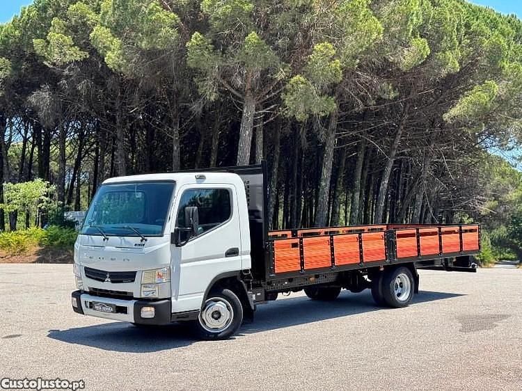 Branco Usado 2016 Mitsubishi Canter | € 28.990 (Preço elevado) - Imagem 1/1